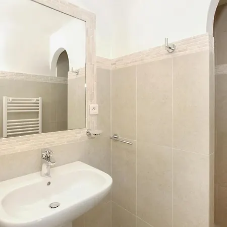La Coloniale Villa *